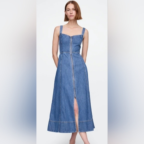 GAP Dresses & Skirts - GAP Strapless Blue Denim Midi Dress